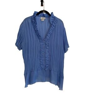 Bethany periwinkle‎ ruffled blouse XXL short sleeve v-neck